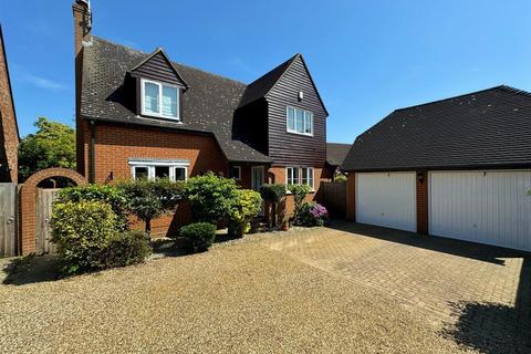 4 bedroom detached house for sale, Croxon Way, Burnham-on-Crouch