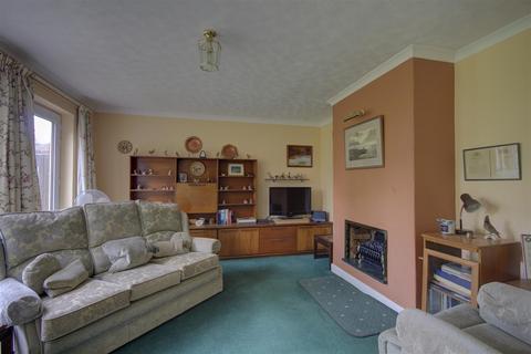 34 Ridgeway Crescent, Tonbridge, TN10 4NR