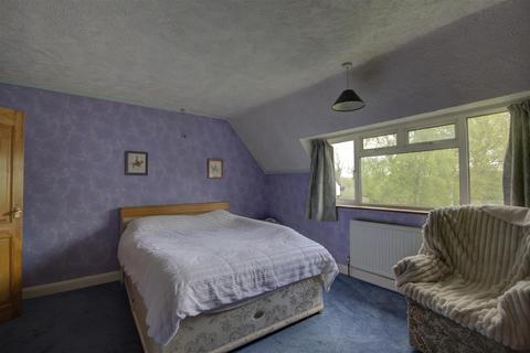 34 Ridgeway Crescent, Tonbridge, TN10 4NR