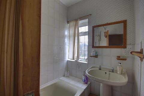 34 Ridgeway Crescent, Tonbridge, TN10 4NR