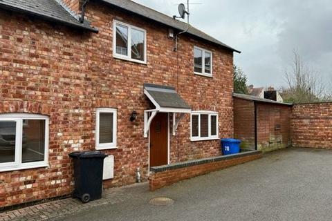 2 bedroom house to rent, Russell Street - Kettering