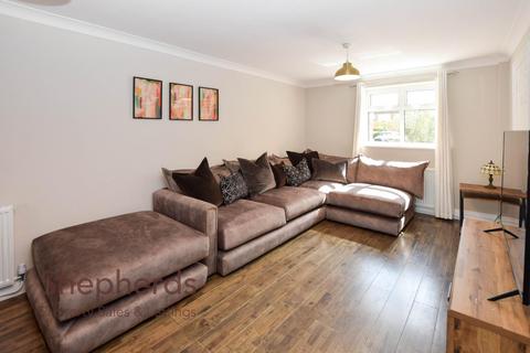 2 bedroom maisonette for sale, Kennedy Close, Cheshunt EN8