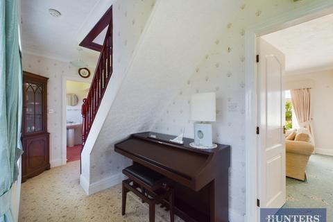 3 bedroom bungalow to rent, Marton Gate, Bridlington