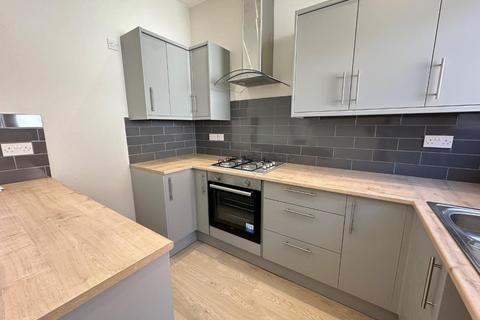3 bedroom terraced house to rent, Robert Street, Northampton NN1