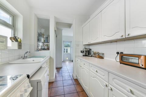 137 Ardrossan Gardens, Worcester Park, KT4 7AZ