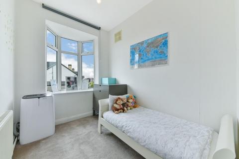 137 Ardrossan Gardens, Worcester Park, KT4 7AZ