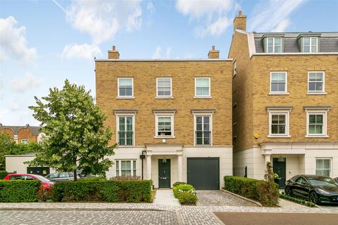 6 bedroom detached house for sale, Fitzroy Gate, Old Isleworth