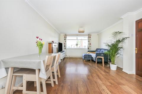 77 Ashbrook Road, Old Windsor, Windsor, SL4 2NE