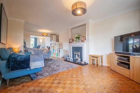 3 bedroom end of terrace house for sale, Meon Close, Chelmsford