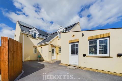 3 bedroom detached house for sale, Ashburton Grove, Princes Gate, Narberth