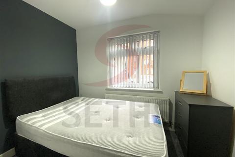 1 bedroom in a house share to rent, Highfield Street, Leicester LE2