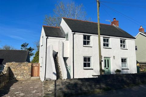 3 bedroom cottage for sale, Cwmheldeg, Ffordd Yr Afon, Trefin
