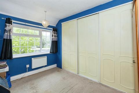 2 Faraday Close, Slough, SL2 1RL
