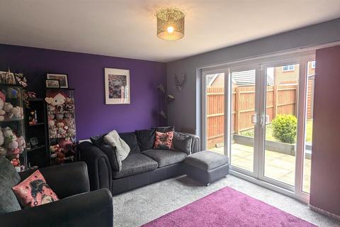 3 bedroom end of terrace house for sale, Corrib Road, Camp Hill, Nuneaton