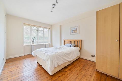 3 bedroom flat for sale, Thanet Lodge, Mapesbury Road, NW2