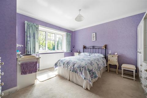 14 Higher Drive, Banstead, SM7 1PF