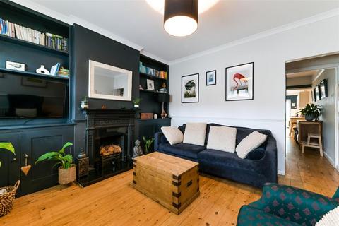 29 Albert Road, Merstham, Redhill, RH1 3LU