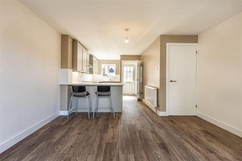 4 Cunningham Rise, North Weald, Epping, CM16 6JR
