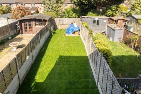 4 Cunningham Rise, North Weald, Epping, CM16 6JR