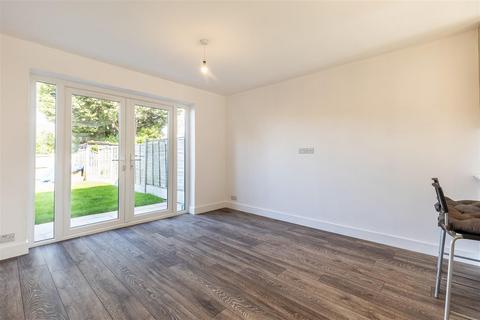 4 Cunningham Rise, North Weald, Epping, CM16 6JR