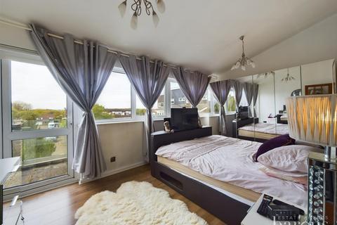 6 bedroom terraced house for sale, Anstey Close, Basingstoke RG21