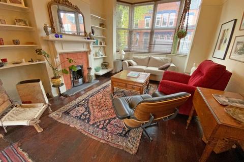 84 Howard Road, Leicester, LE2 1XH