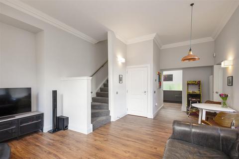 2 bedroom house for sale, 2 Townhall Apartments, High Street, Kinross