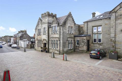 2 bedroom townhouse for sale, 2 Townhall Apartments, High Street, Kinross