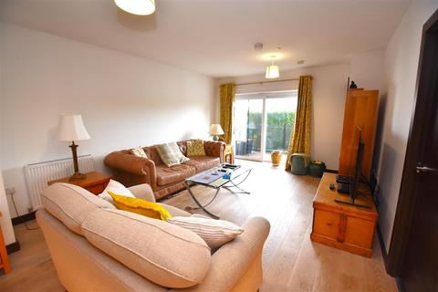 1 bedroom flat for sale, Fairfax Drive, Westcliff-On-Sea