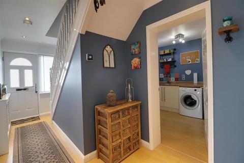 6 Allman Close, Crewe, CW1 3NY