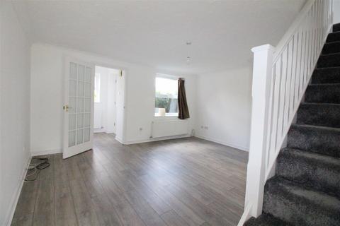 3 bedroom end of terrace house to rent, Rutherford Close, Borehamwood