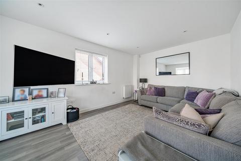 3 bedroom end of terrace house for sale, Burgoyne Avenue, Wootton, Bedford