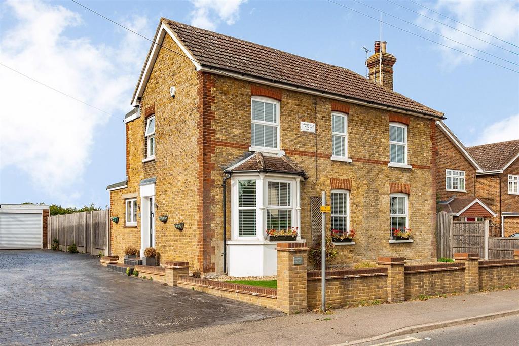 Main Road, Longfield Hill Longfield DA3 4 bed detached house for sale