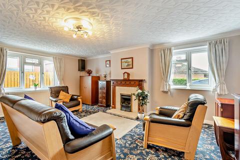 3 bedroom detached bungalow for sale, Green Lane West, Sowerby