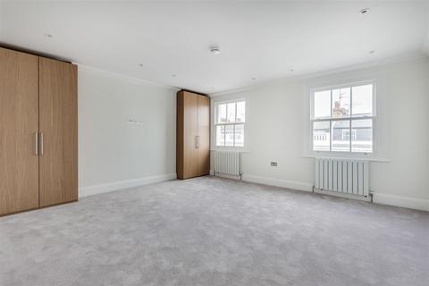 4 bedroom maisonette to rent, Cumberland Street, London SW1V