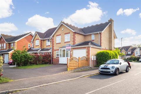 4 bedroom detached house for sale, Homeland Drive, Sutton