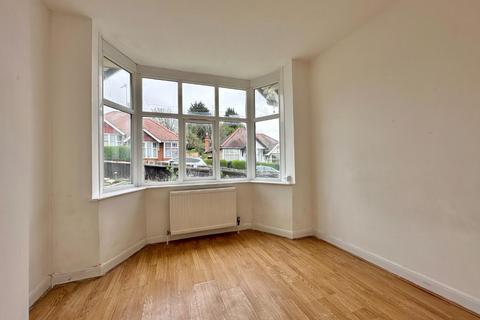 4 bedroom semi-detached house to rent, Ruskin Road, Kingsthorpe, Northampton NN2