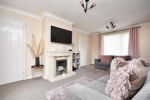 2 bedroom end of terrace house for sale, Gateford Court, Corby NN18