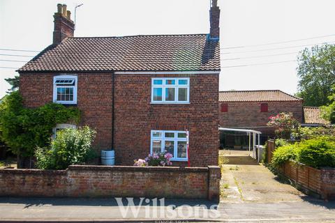 2 bedroom semi-detached house for sale, High Street, Burgh Le Marsh, Skegness