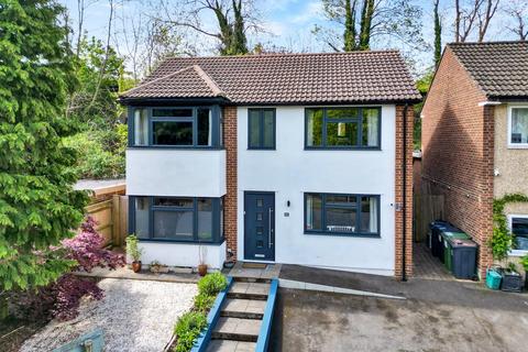 3 bedroom detached house for sale, Ravensbourne Avenue, Shortlands, BR2