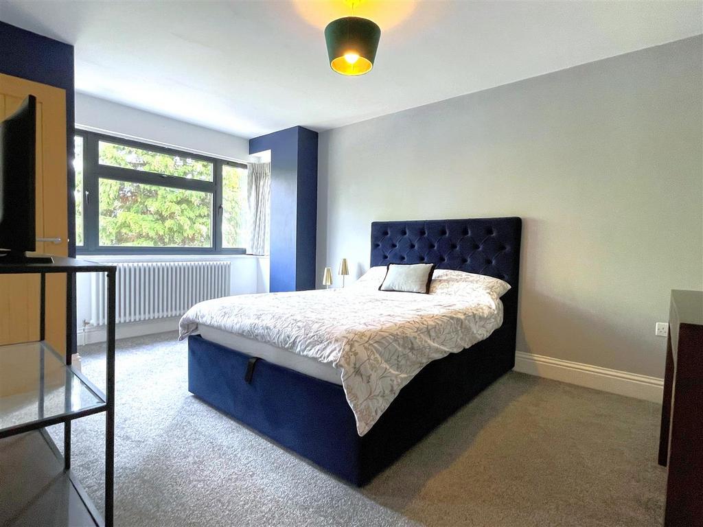 Bedroom1.jpg