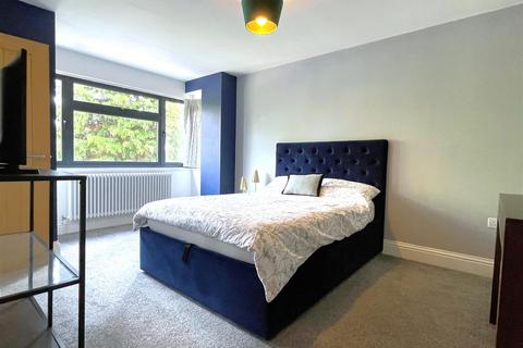 81a Ravensbourne Avenue, Bromley, BR2 0AU