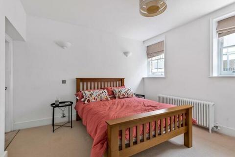 1 bedroom house to rent, Napoleon Lane, London SE18