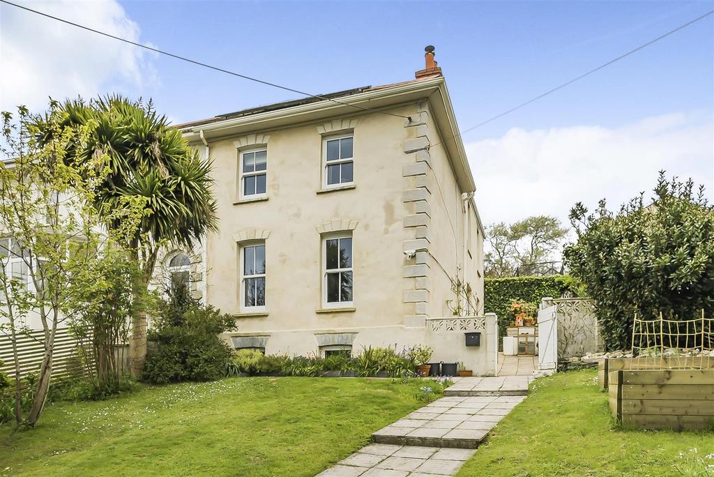 Egloshayle Road Wadebridge 4 bed semidetached house for sale £585,000