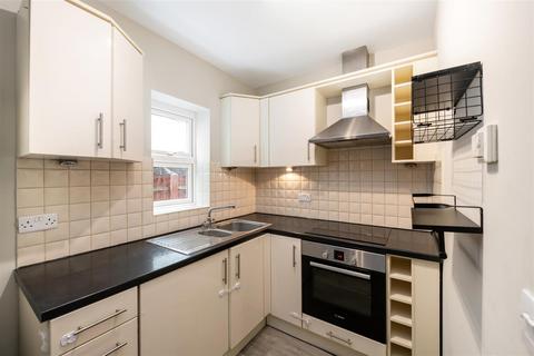 Flat 1, Prospects Court, 20 Holmesdale Road, Reigate, RH2 0BQ