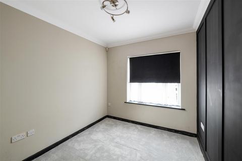 Flat 1, Prospects Court, 20 Holmesdale Road, Reigate, RH2 0BQ