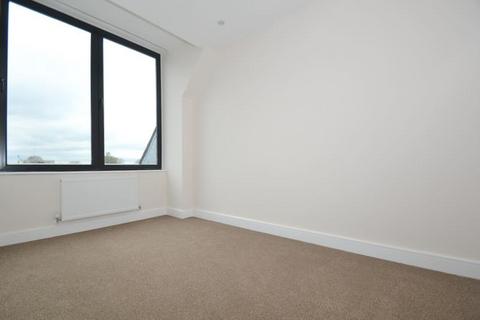 1 bedroom flat to rent, Albert Road, Horley