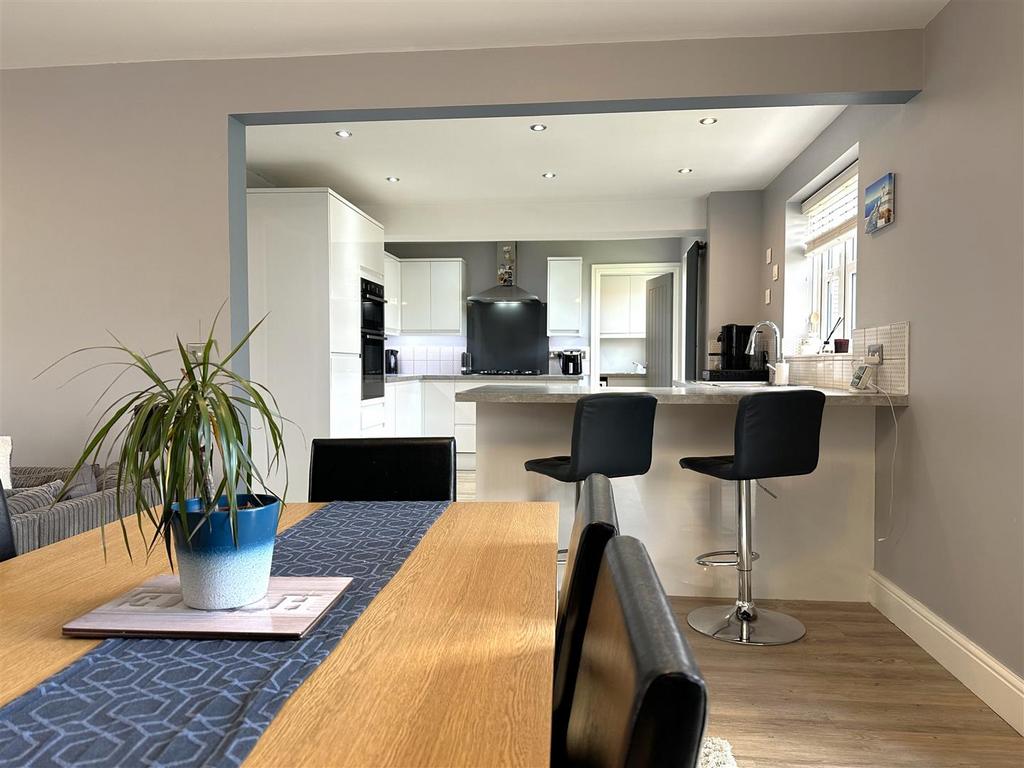Stunning Breakfast Kitchen 889
