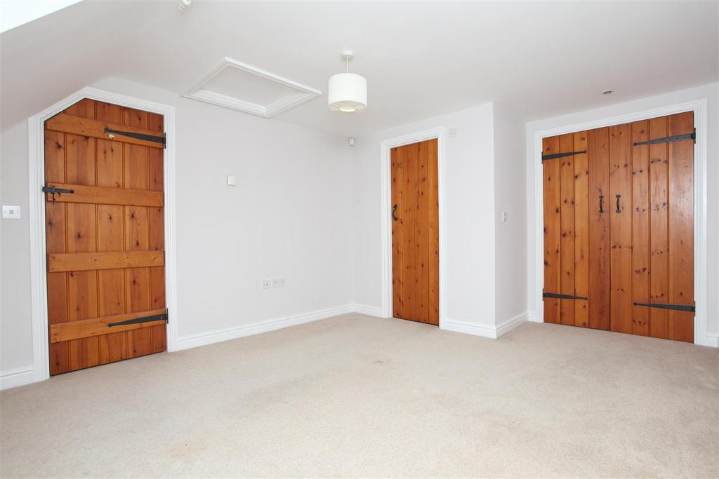 Bedroom 1.JPG