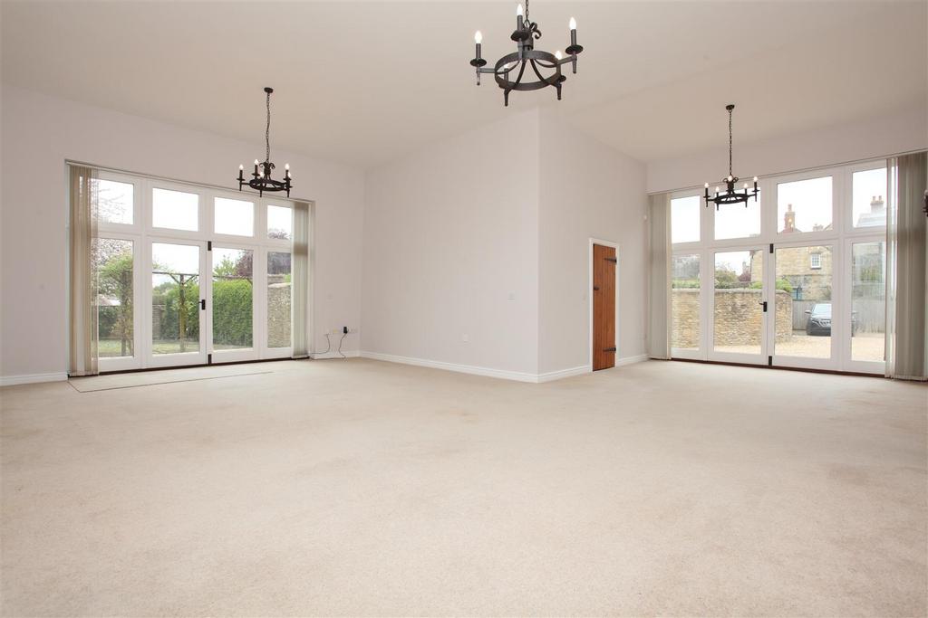 Lounge Diff View.JPG